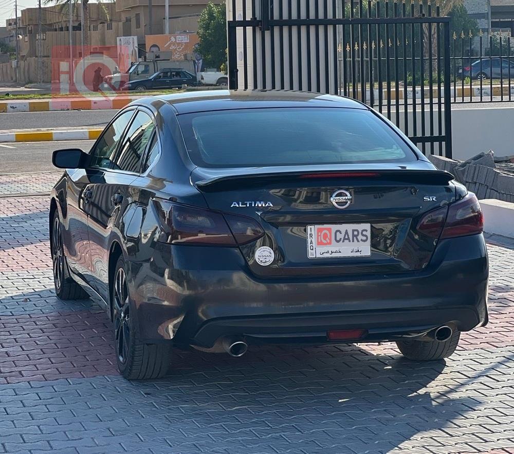 Nissan Altima